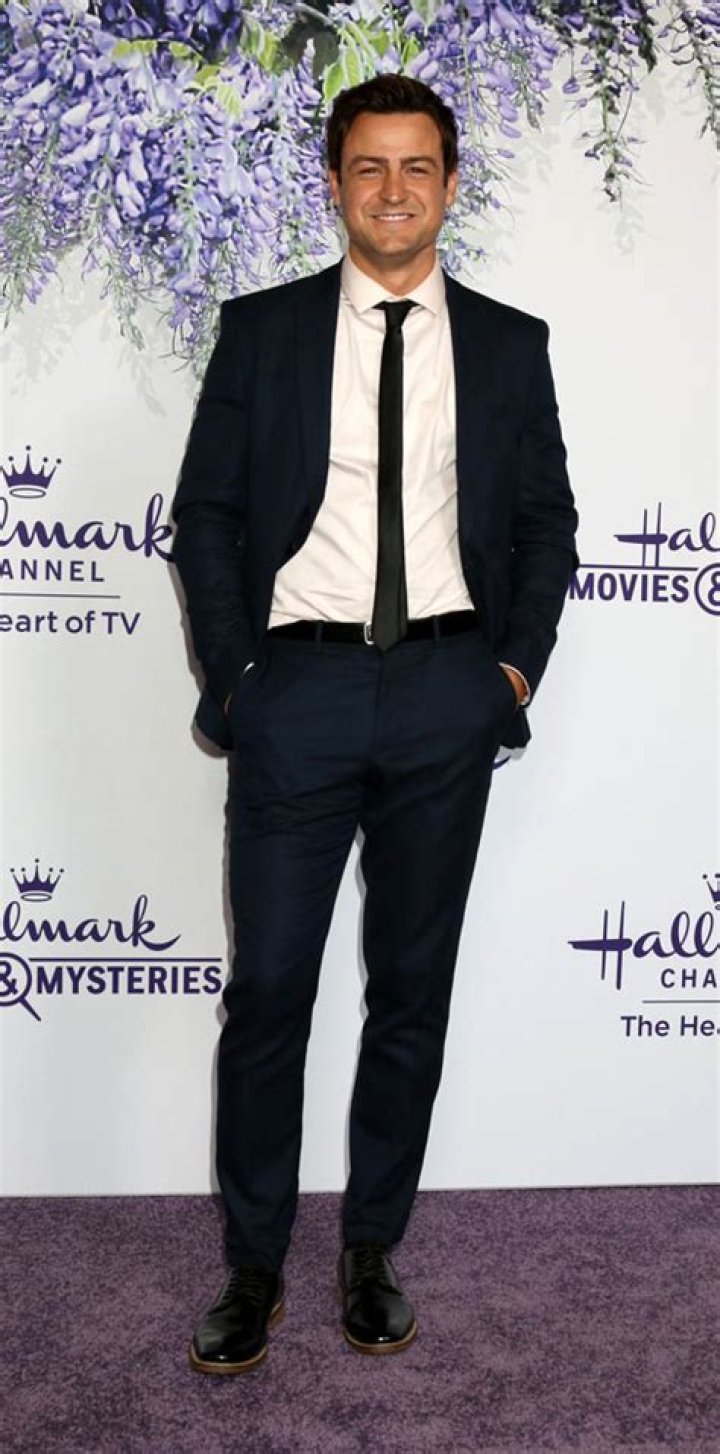 Tyler Hynes's Height: Facts And Measurements